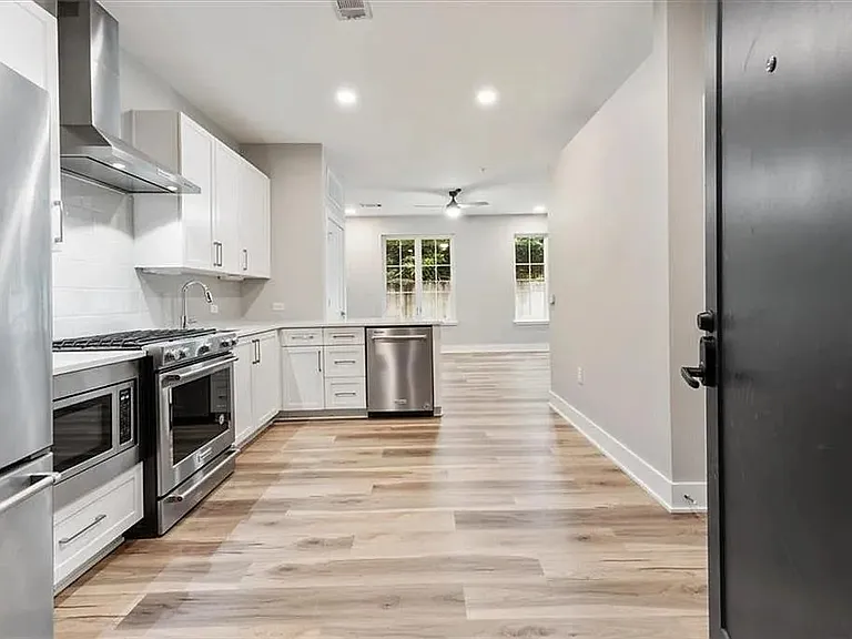 22 Airline St #106 — Photo 1