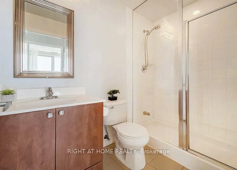 385 Prince Of Wales Dr #3211 — Photo 5