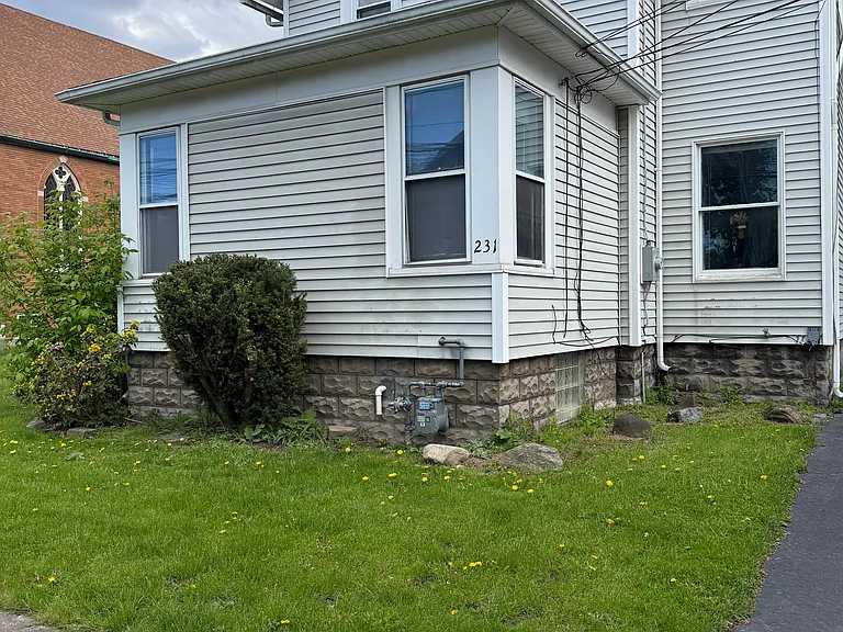 231 Morgan St #4 — Photo 12