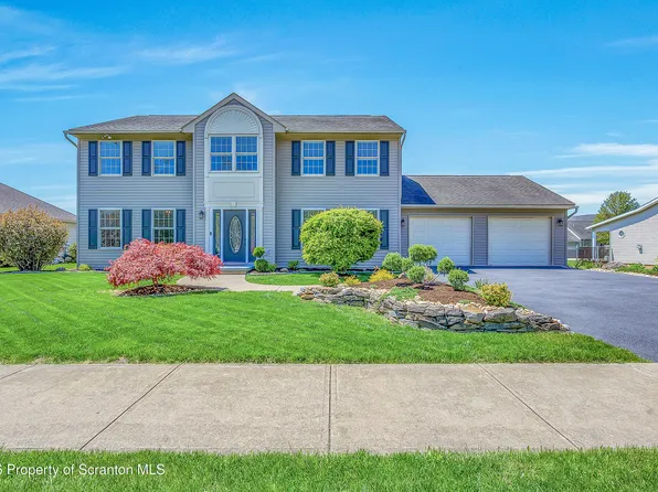 1009 Ledgeview Dr, West Pittston, PA 18643