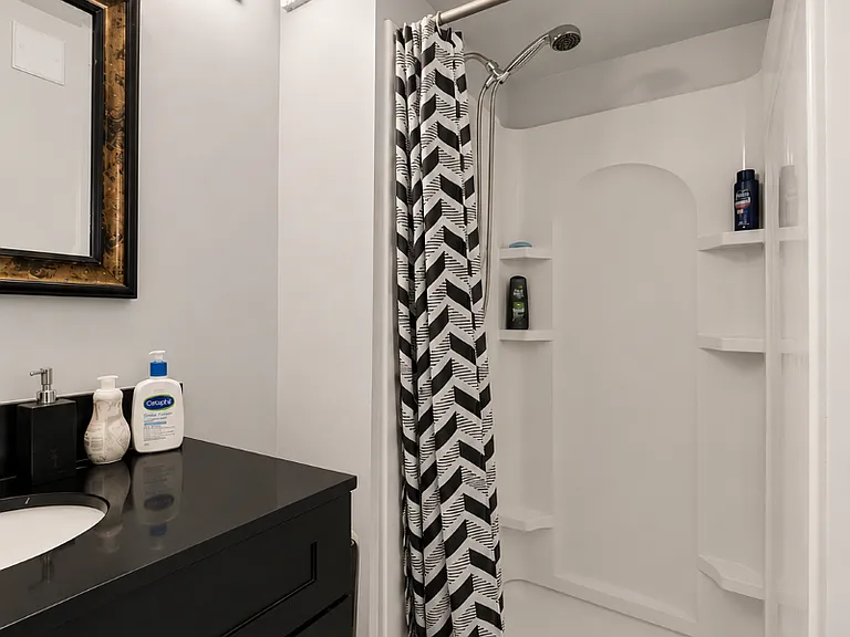 115 Carruthers Ave #3 — Photo 6