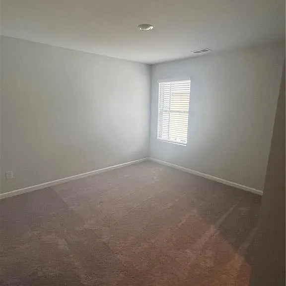 398 Lanier Cir — Photo 16