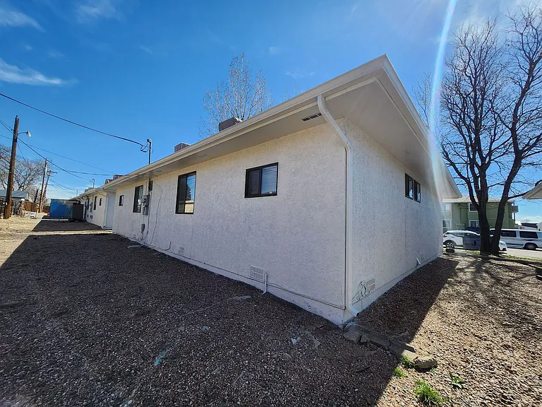1419 Anita St — Photo 21