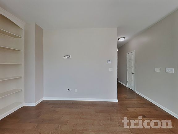 3rd image of 277 Crawford Pkwy