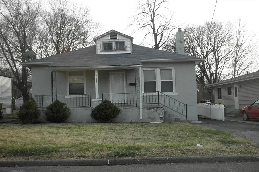 7040 Florence Pl photo 1
