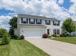 119 Old Carriage House Rd, Grand Island, NY 14072