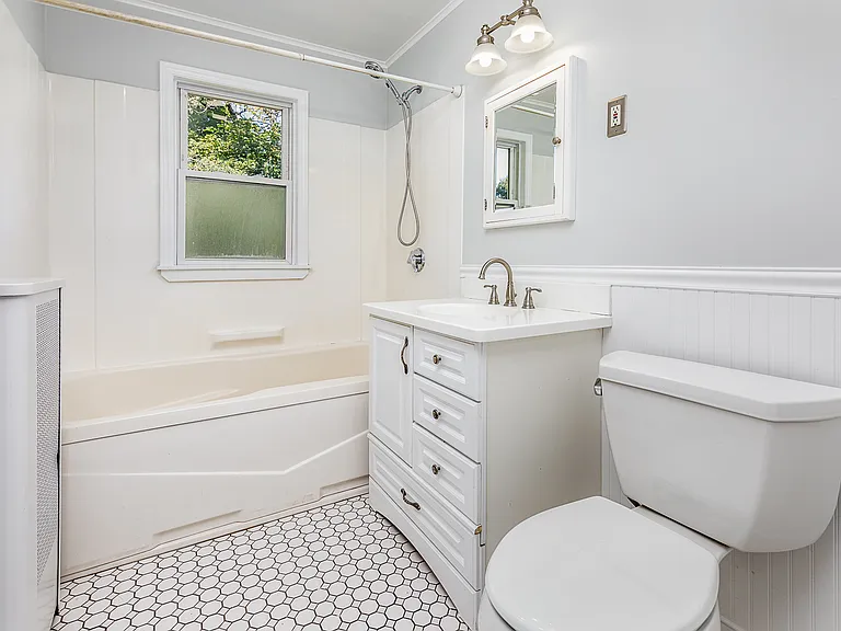 46 Burpee Rd #2 — Photo 16