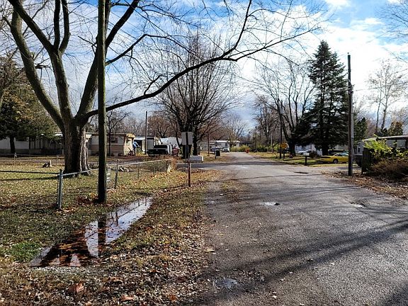 4th image of 54 Mousette Ave