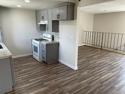 4th image of 1738 E Fairfield Ct Suite 4