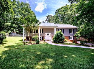 117 Windy Oaks Ct, Lenoir, NC 28645