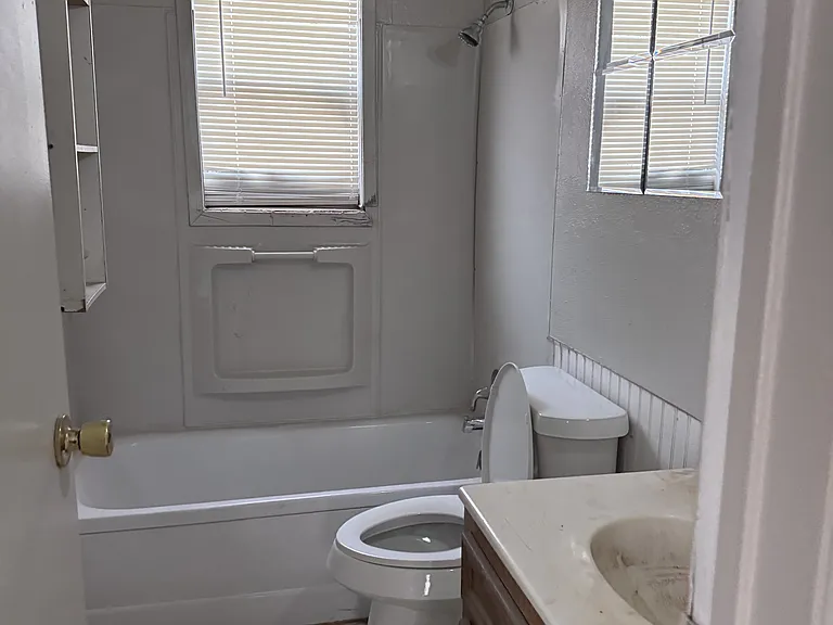 5916 Austin Ave — Photo 7