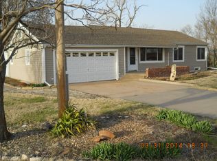 2048 Arrowhead Rd, Moundridge, KS 67107