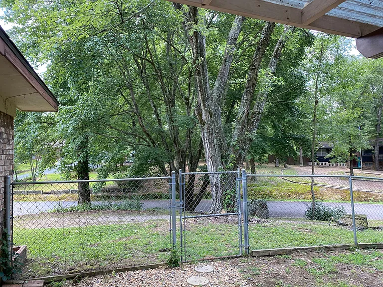 Ouachita Cir — Photo 11