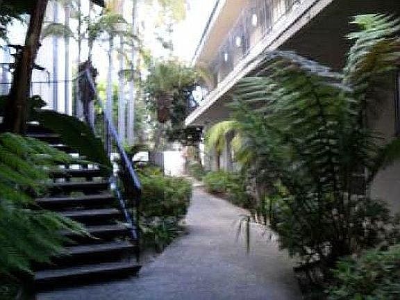 3rd image of 3410 Club Dr APT 6