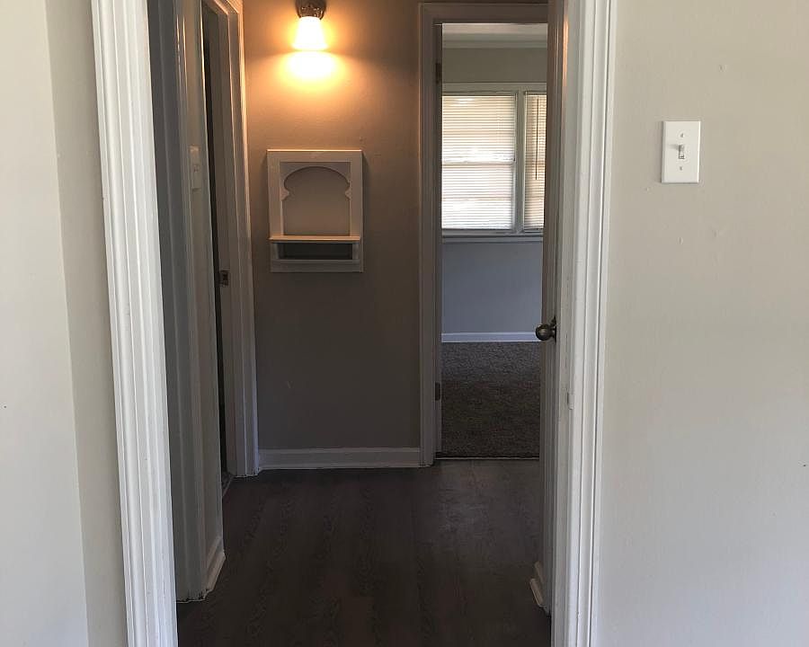 2nd image of 283 Bonita Dr