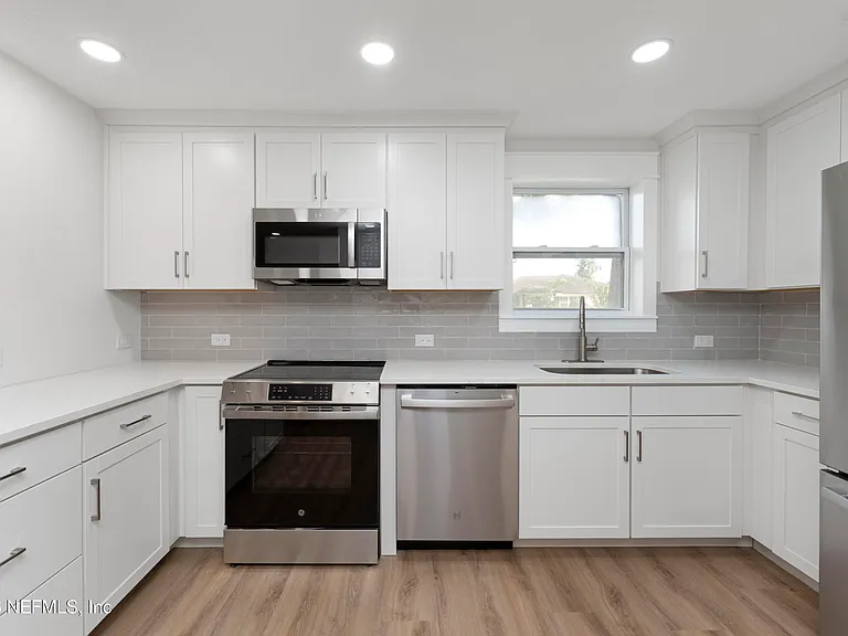 4308 Worth Dr E — Photo 10
