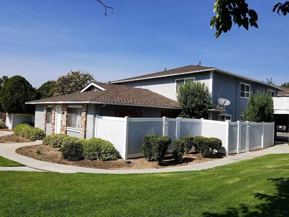 2nd image of 28099 Robin Ave