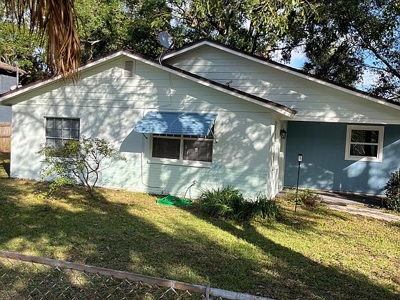 Fenced large double lot , for dogs, toddlers , and husband