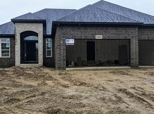 24095 Sawgrass Dr, Macomb, MI 48042