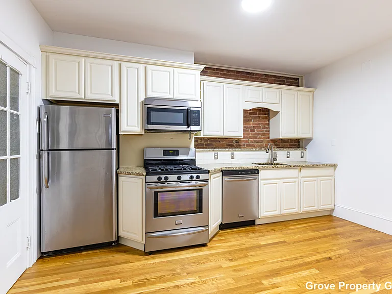 178 L St #1 — Photo 1