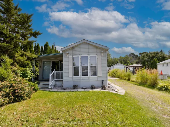 10 Winfield Dr #30, Tay, ON L0K 2A0