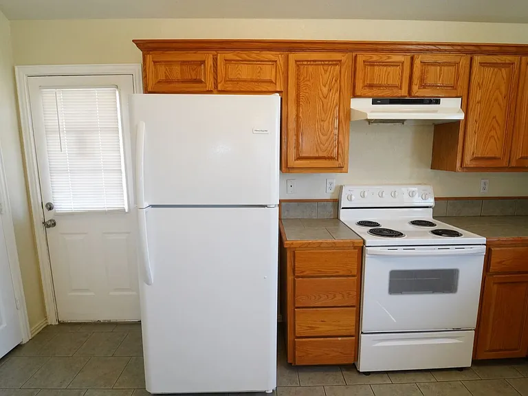 327 S Blue Jay Ct — Photo 11
