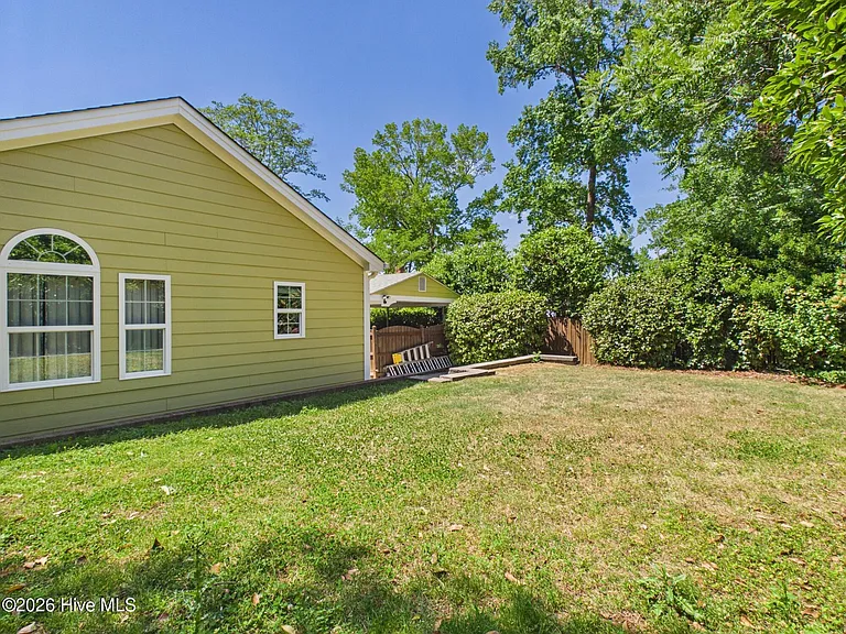 2912 Oberlin Rd — Photo 59