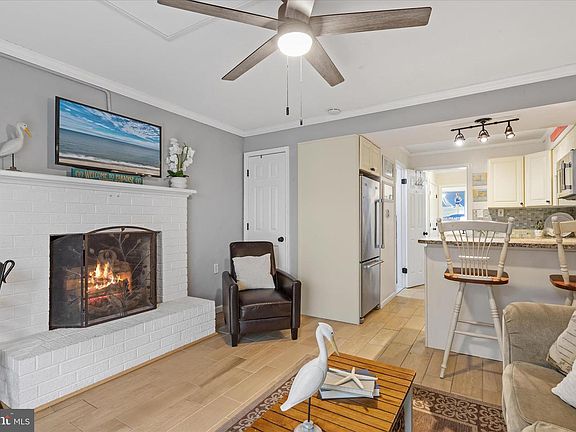 5th image of 29 Maryland Ave #101