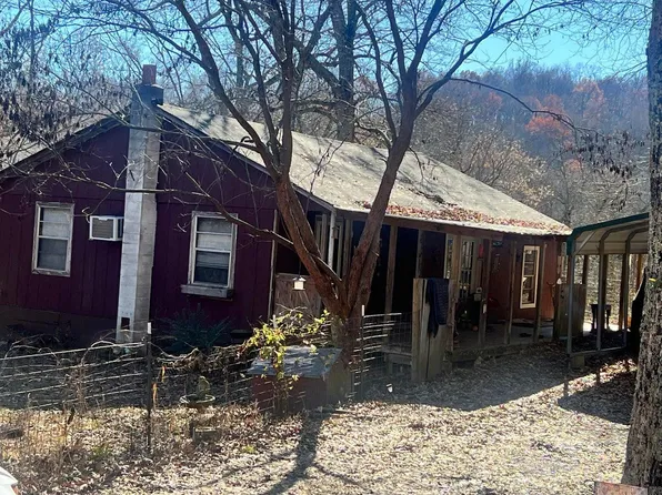 2640 Cave Creek Rd, Batesville, AR 72501