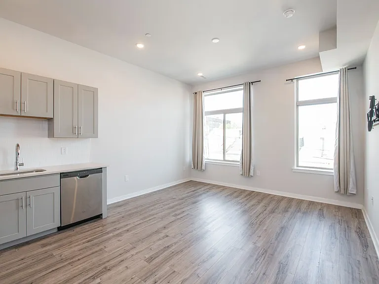 1143 N 3rd Street — Photo 33