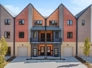 6109 Nieman Rd #2B, Shawnee, KS 66203