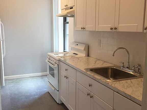 4th image of 85 Clarkson Ave APT 1J