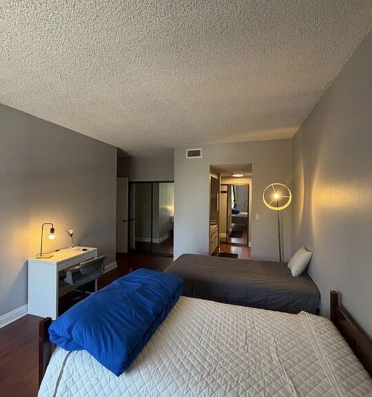 321 S San Vicente Blvd #406 — Photo 2
