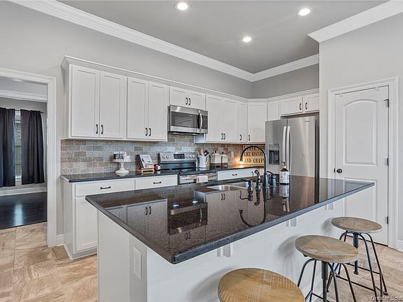 5th image of 2113 Orleans Run Dr