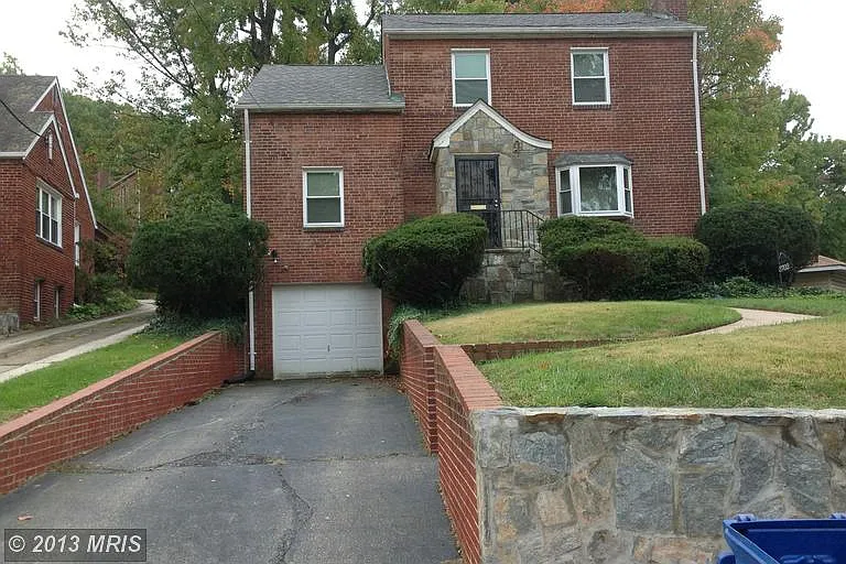 3703 Carpenter St SE photo 1