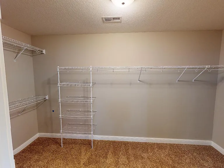 733 Cavalier Dr — Photo 13