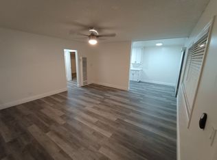 1044 W 110th St #6, Los Angeles, CA 90044