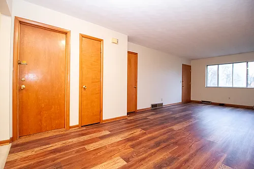 2962 Carskaddon Ave #1 — Photo 4