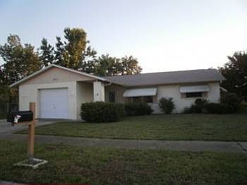 2nd image of 3225 Jackson Dr