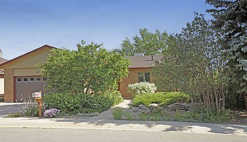 Rare Golden ranch with walkout