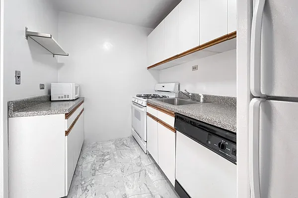 Rented by Compass | media 8