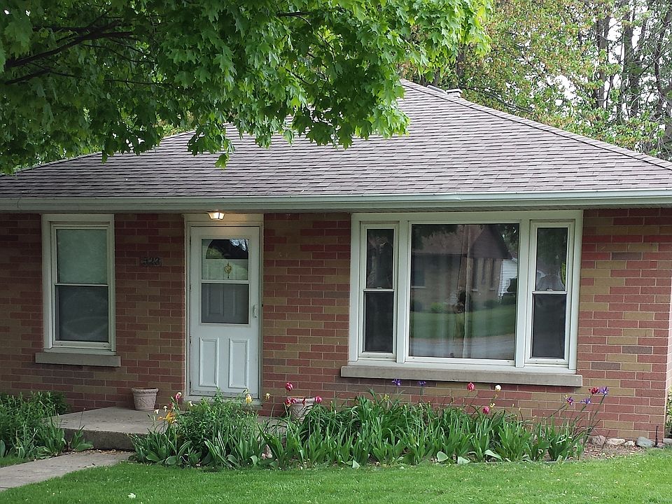 523 Penfield Street