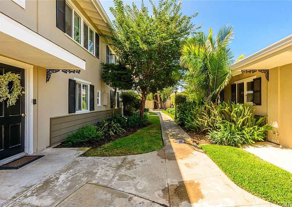 2nd image of 1741 Tustin Ave #38