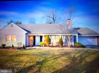 189 Club House Dr, Willingboro, NJ 08046