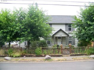 432 N 10th St, Cottage Grove, OR 97424