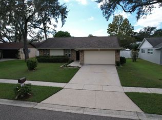 210 Foxwood Dr, Brandon, FL 33510