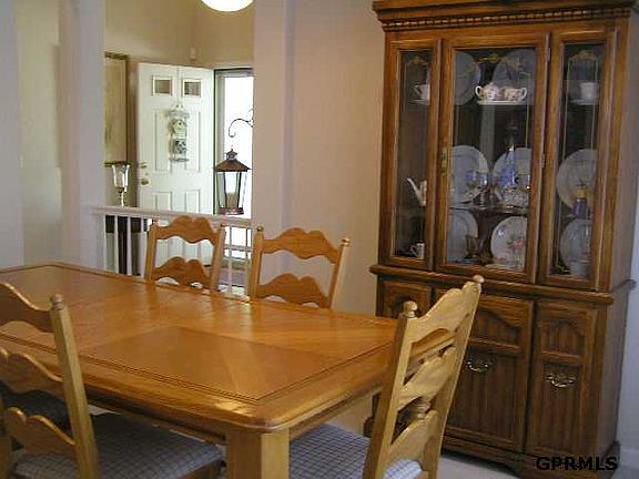 3rd image of 549 S 188th Avenue Cir