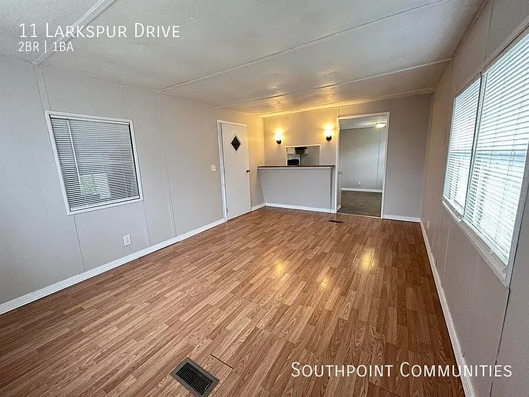 11 Larkspur Dr — Photo 5