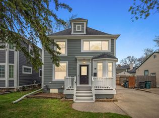 1031 E Forteen Mile Rd, Birmingham, MI 48009