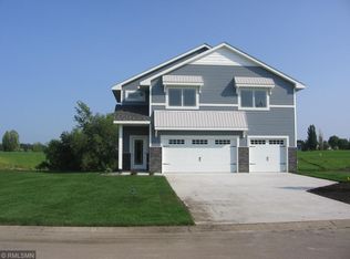 1109 SW Woodland Dr, Howard Lake, MN 55349